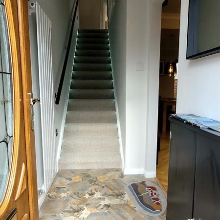 Hamilton Place Beautiful Holiday House In A Prime Location بورتراش المظهر الخارجي الصورة